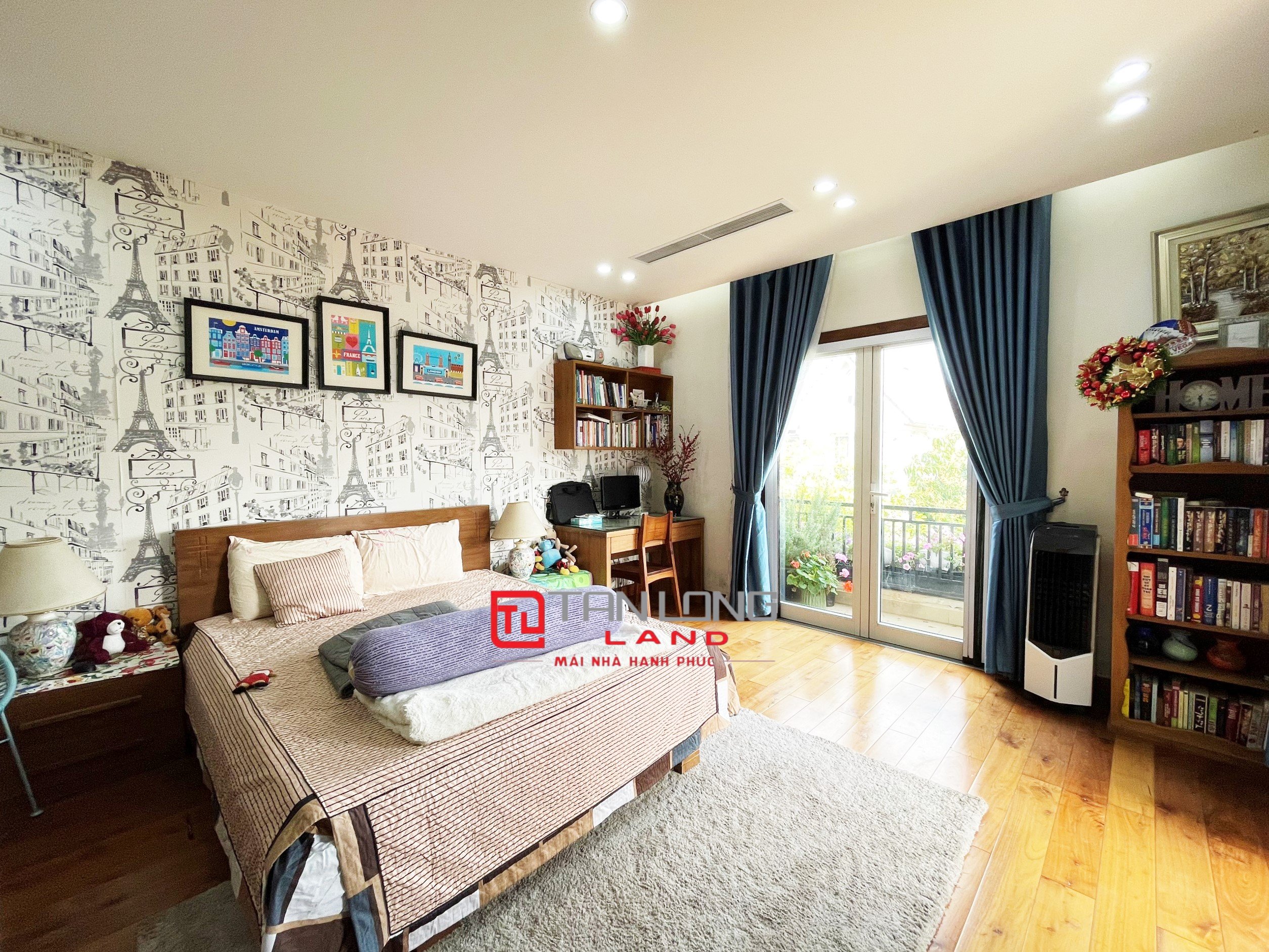 Corner Villas with 4 bedrooms in Anh Dao, Vinhomes Riverside for rent 5