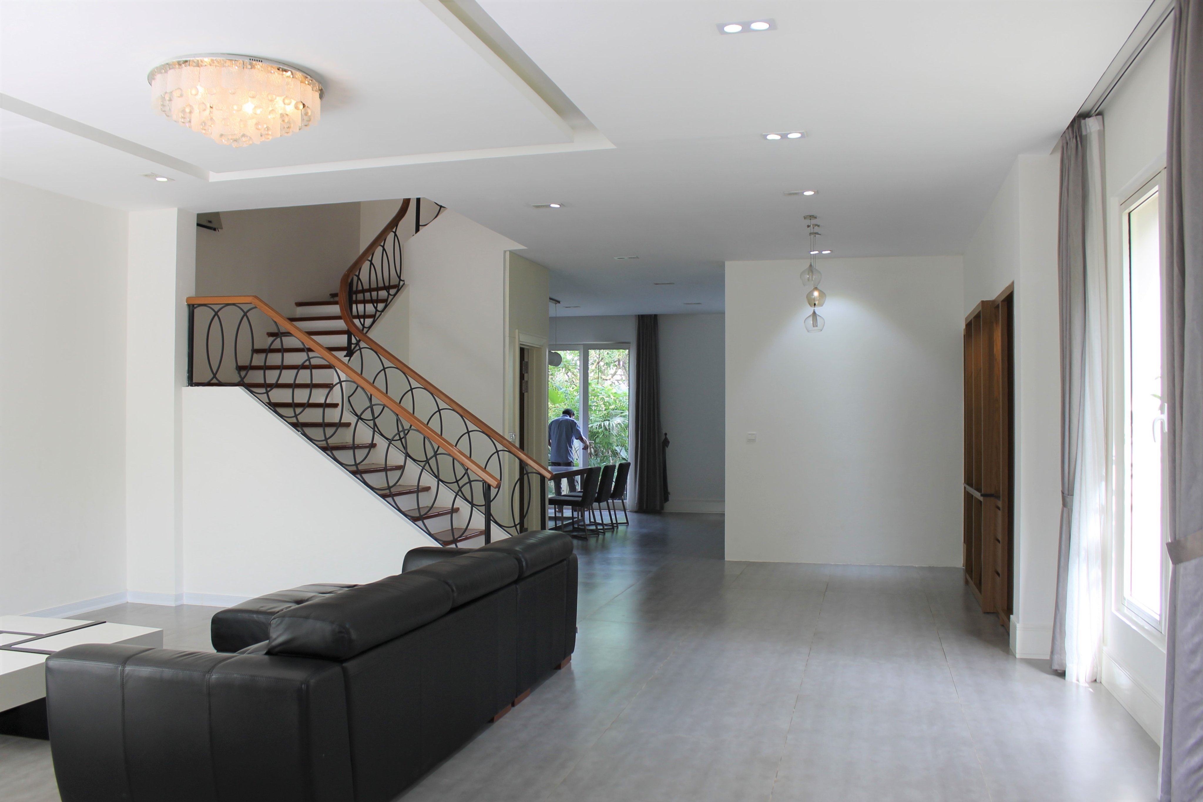 Hanoi affordable Furnished 4 Bedrooms Duplex Villa To Lease In Vinhomes Riverside