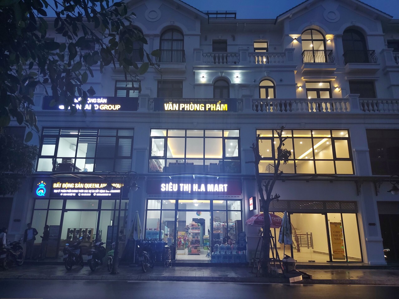 Buying a quite alluring Shophouse in Ngoc Trai Subdivision at an affordable price