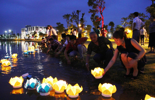 Festival of Lights along canal in Vinhomes Riverside